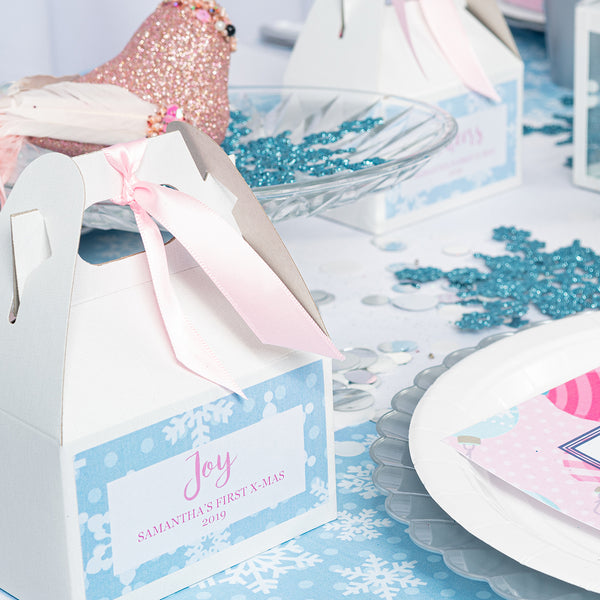 LE PREMIER NOËL DES PETITES FILLES