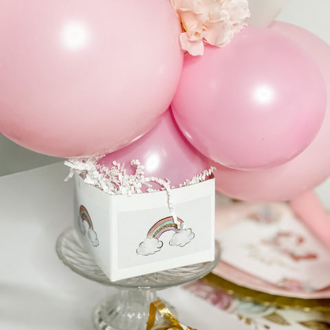 CENTRE DE TABLE MAGIQUE EN BALLON POUR PREMIER ANNIVERSAIRE, LICORNE