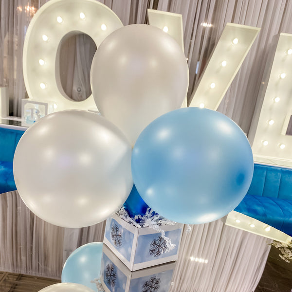 OH BABY ITS COLD OUTSIDE BOY BABY SHOWER BALLOON CENTREPIECE